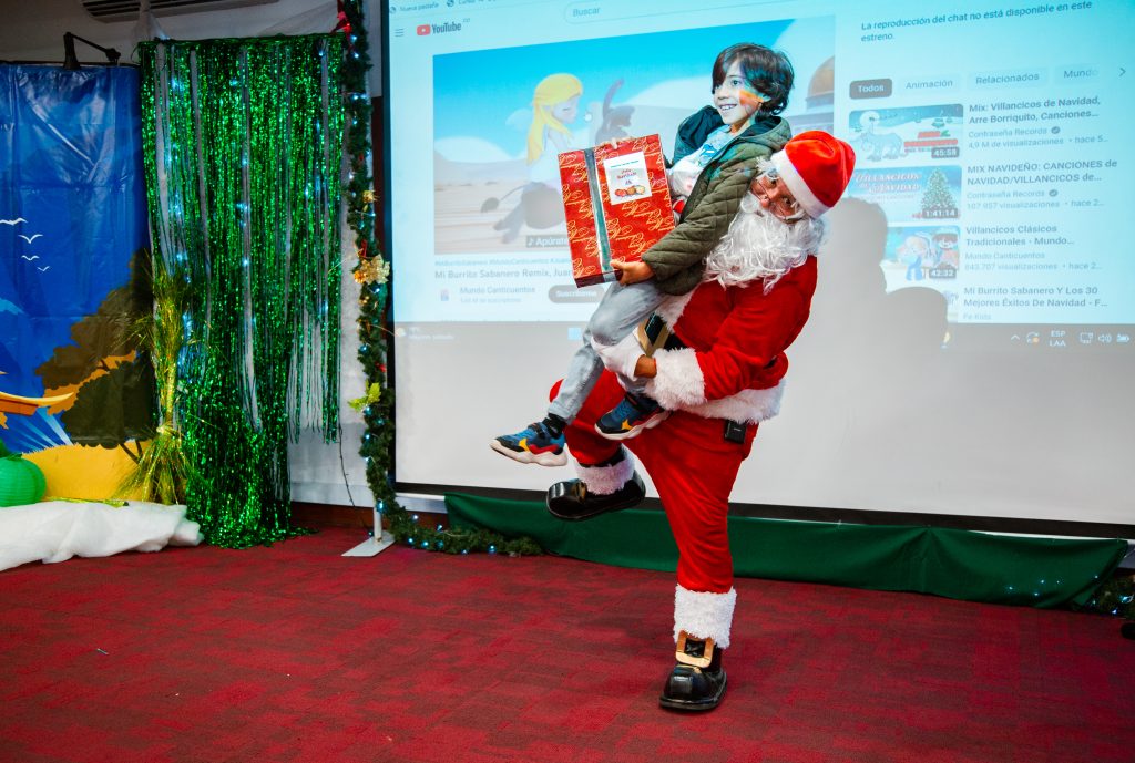 Entrega De Regalos 10