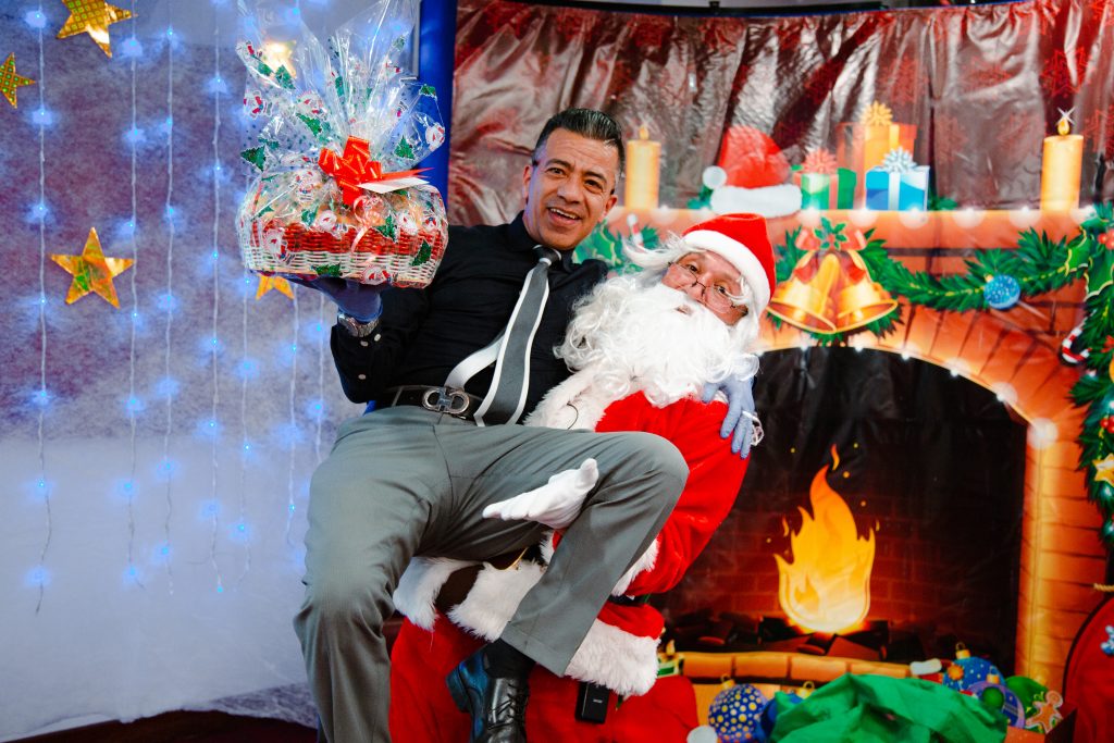 Entrega De Regalos 30